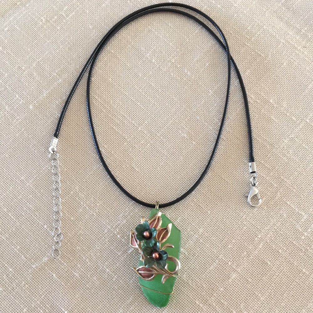 Sea Glass Vintage Jewelry Necklace Green - Picture 4 of 8